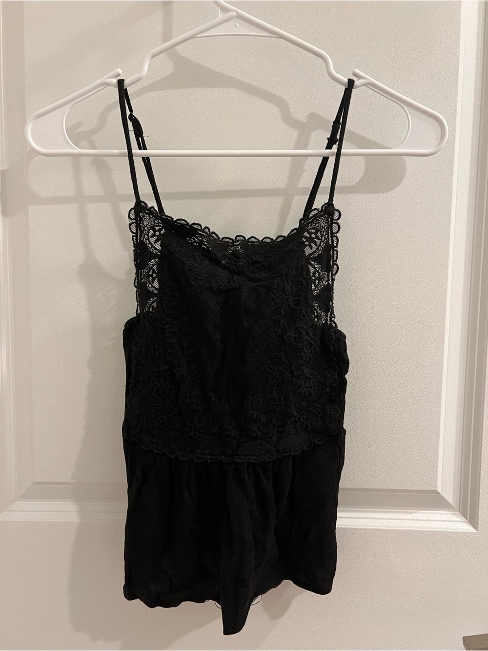 Derek Heart Black Lace Trim Cami Tank